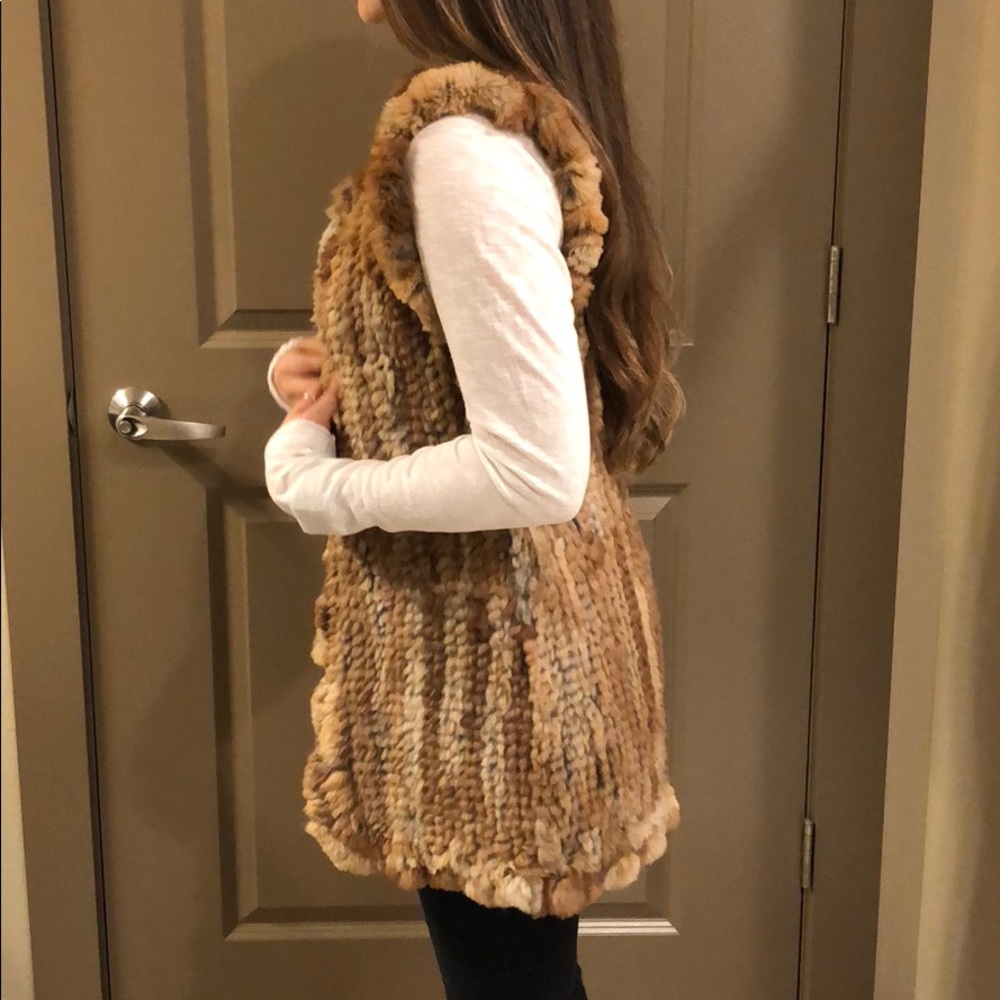 Real Rabbit Fur Vest - Picture 5 of 7